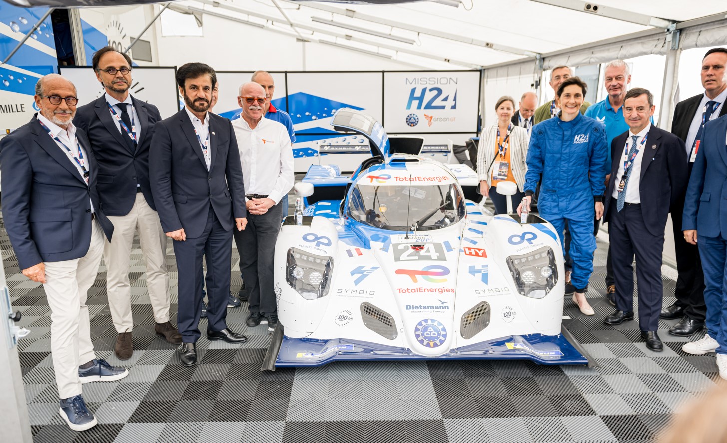 La Ministre des Sports, des Jeux Olympiques et Paralympiques, teste la